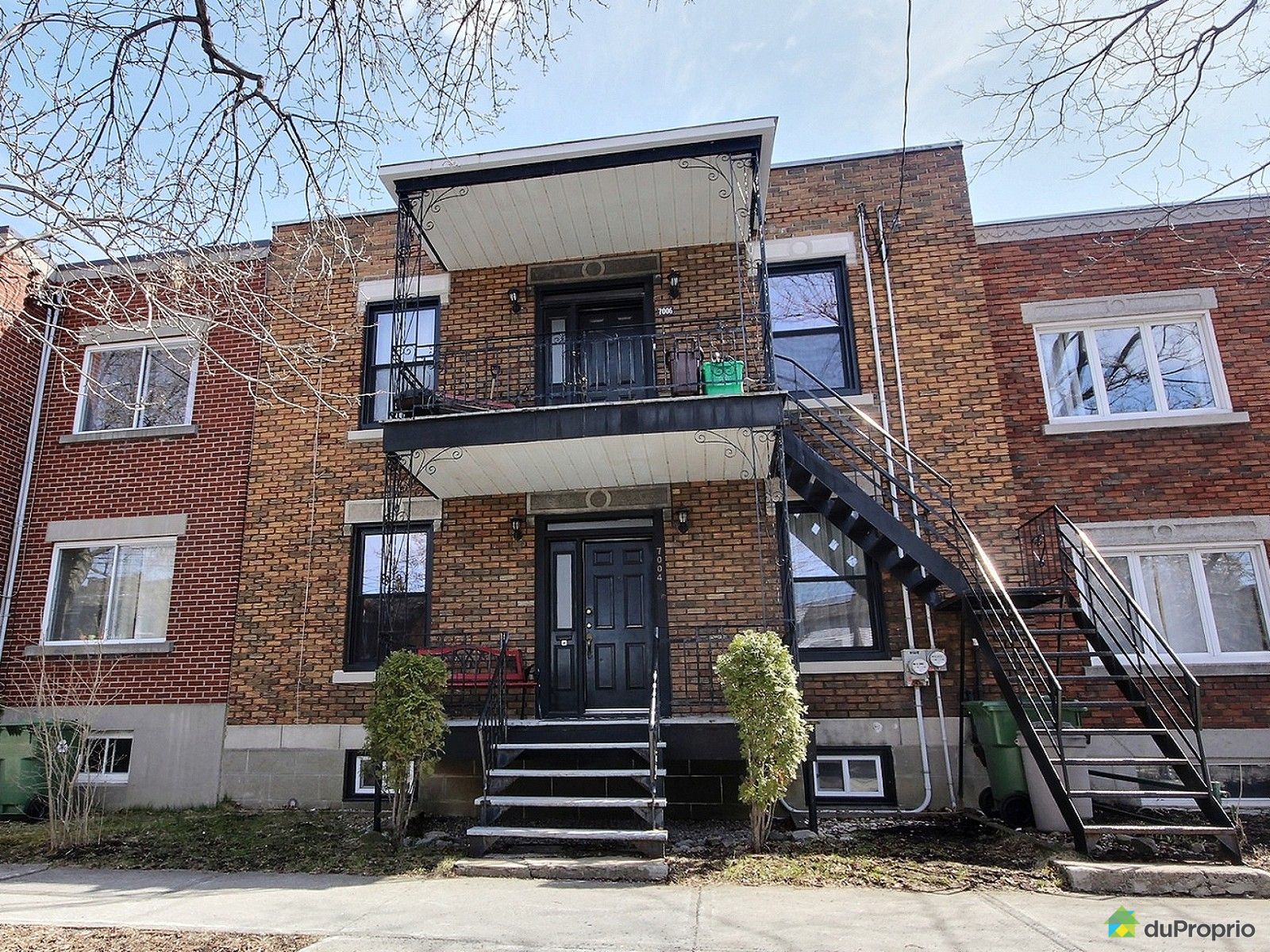 facadeduplexmontrealsudouest16005996251.jpg