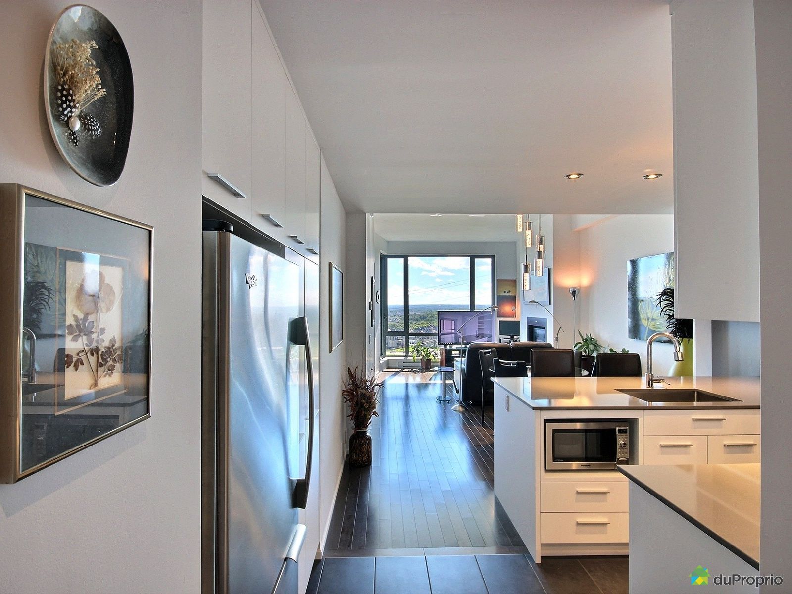 814 375 Rue Mathieu Da Costa — photo 3