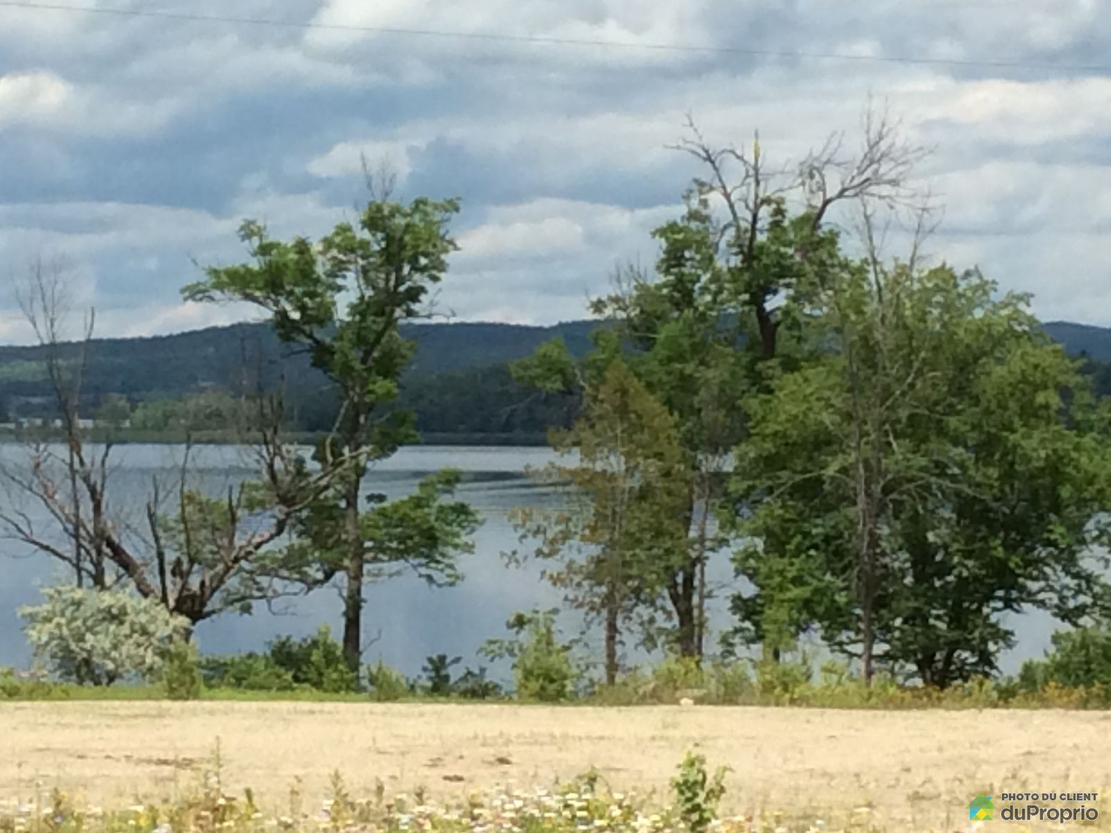 , chemin du TourduLac, SteAnneDuLac à vendre DuProprio