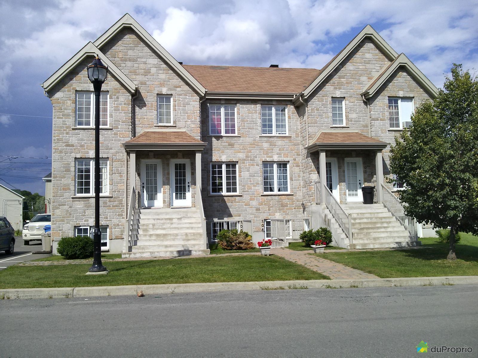 104 RUE Deschambault, StJérôme (StJérôme) for sale DuProprio