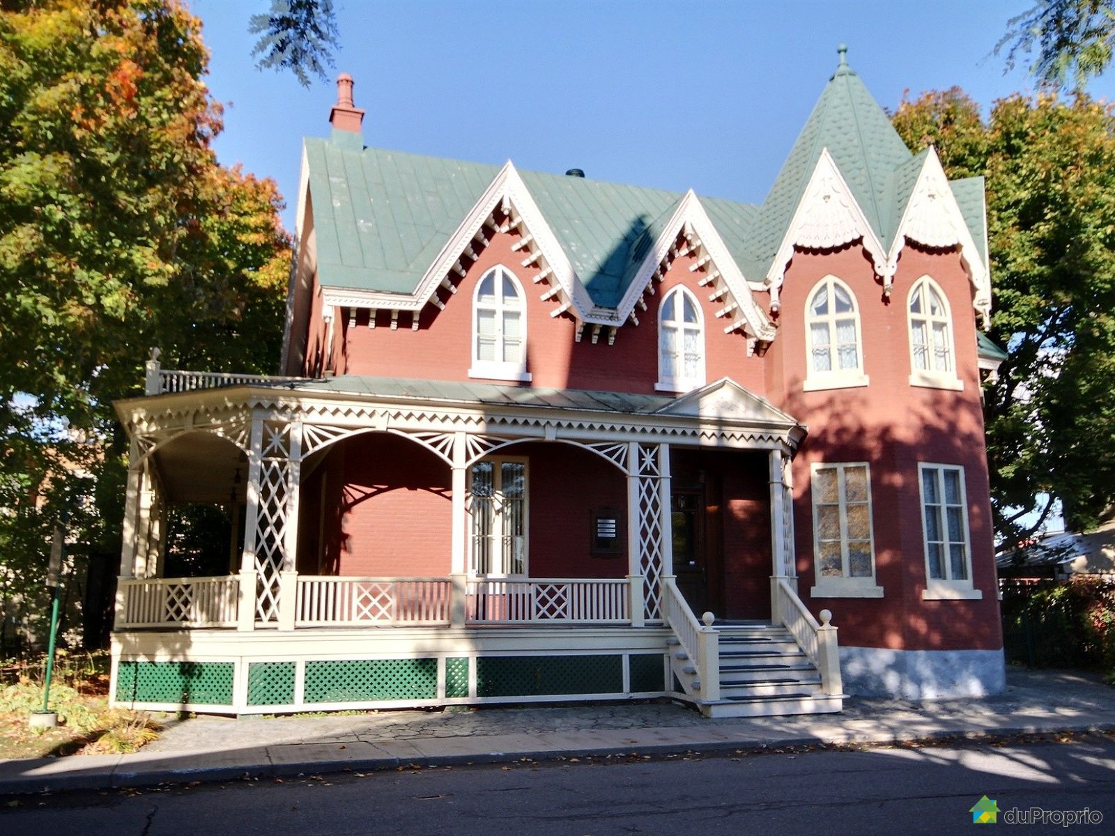 Duplex à vendre StHyacinthe 3 chambres 2 salles de bain 615494