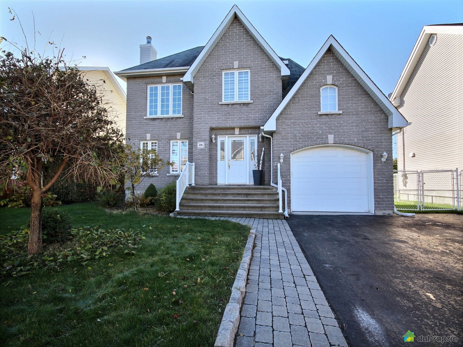 J'ai Vendu & Économisé 19 000 Maison 2 étages Mercier, Nᵒ 723593