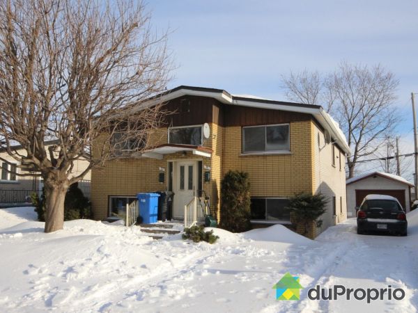 Winter Front - 11 rue Saint-Jacques Est, Ste-Therese for sale