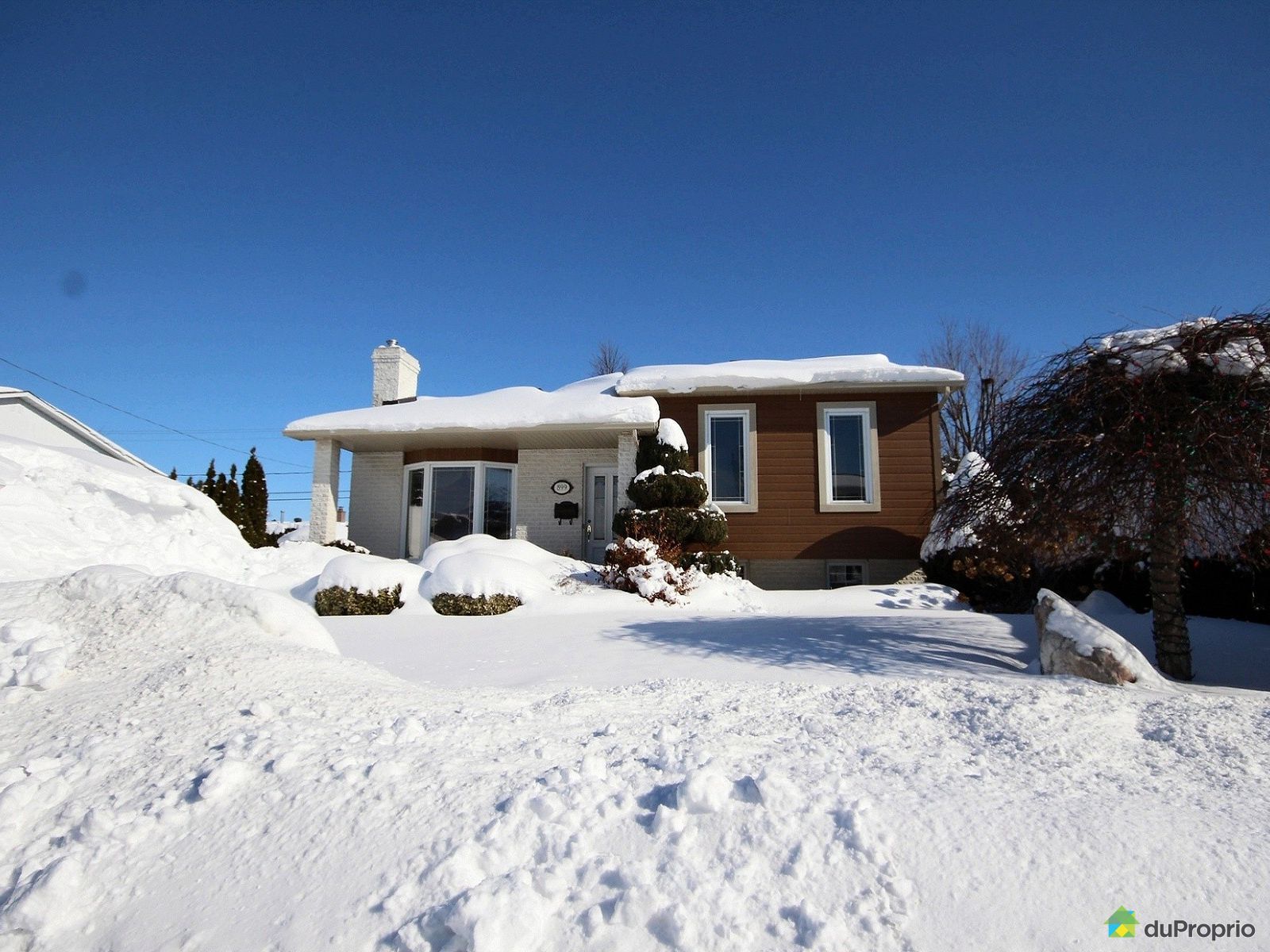 J'ai Vendu & Économisé 16 000 Bungalow McMasterville, Nᵒ 734465 DuProprio