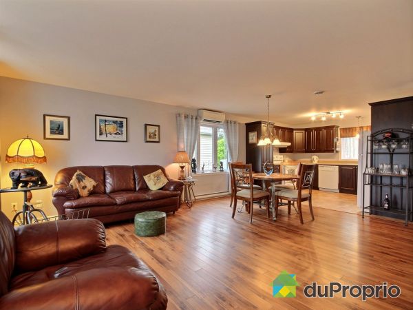 69 rue des Tillieuls, Ste-Martine for sale