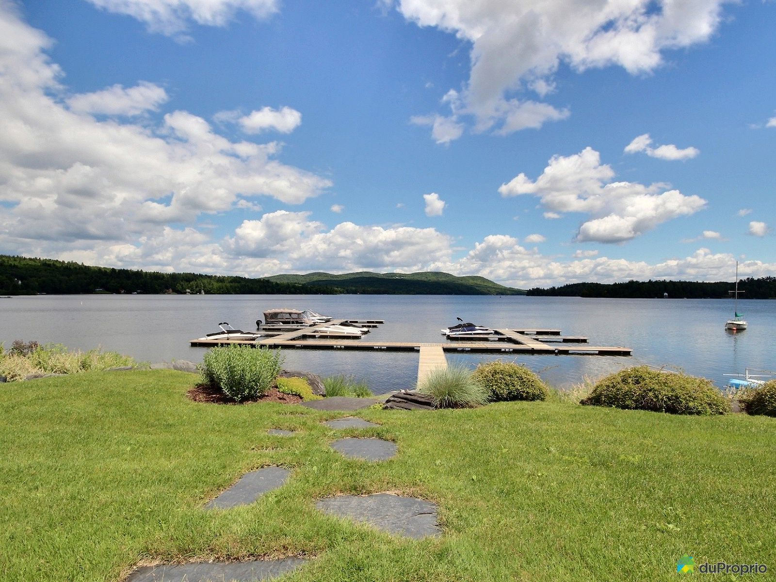 Ayer's Cliff J’ai vendu! DuProprio