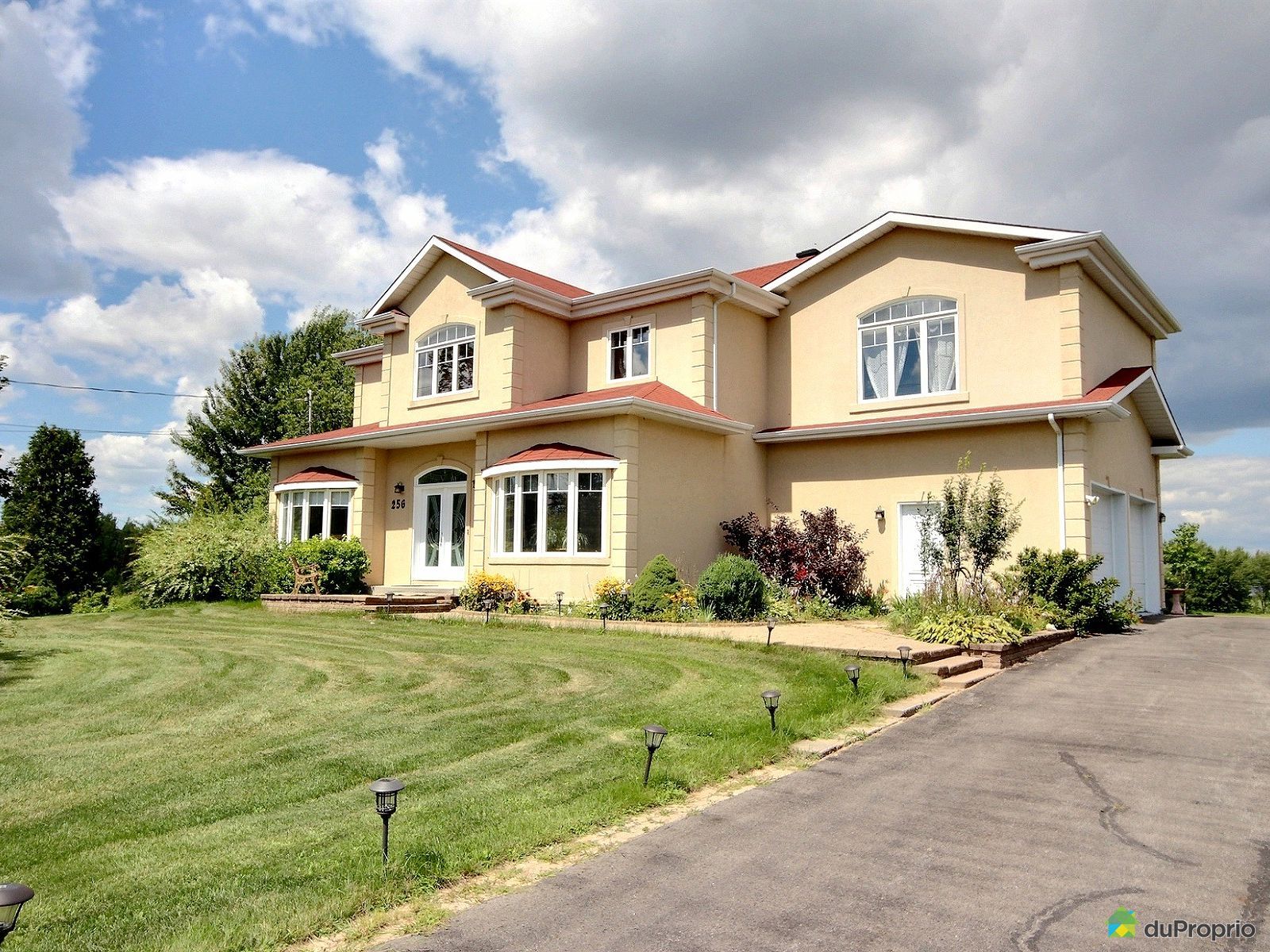 256, chemin de l'Anse, Rigaud à vendre DuProprio