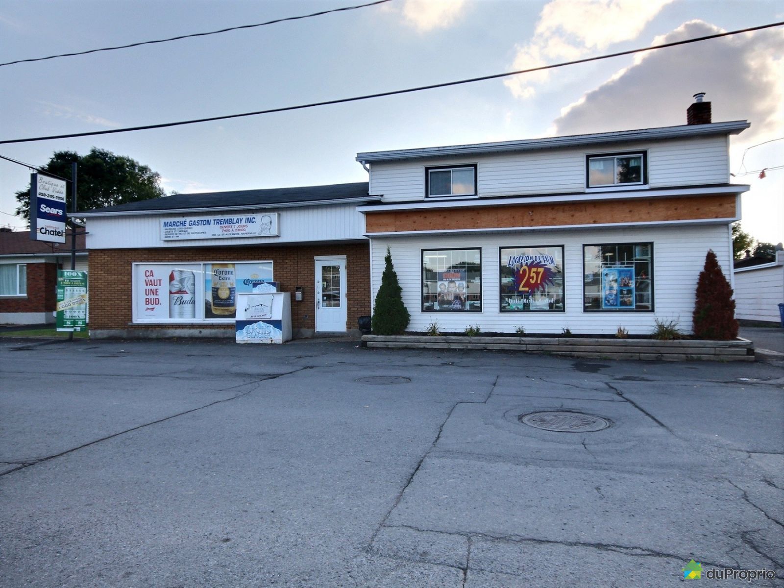 Commerce de détail à vendre Napierville 3 chambres 768960