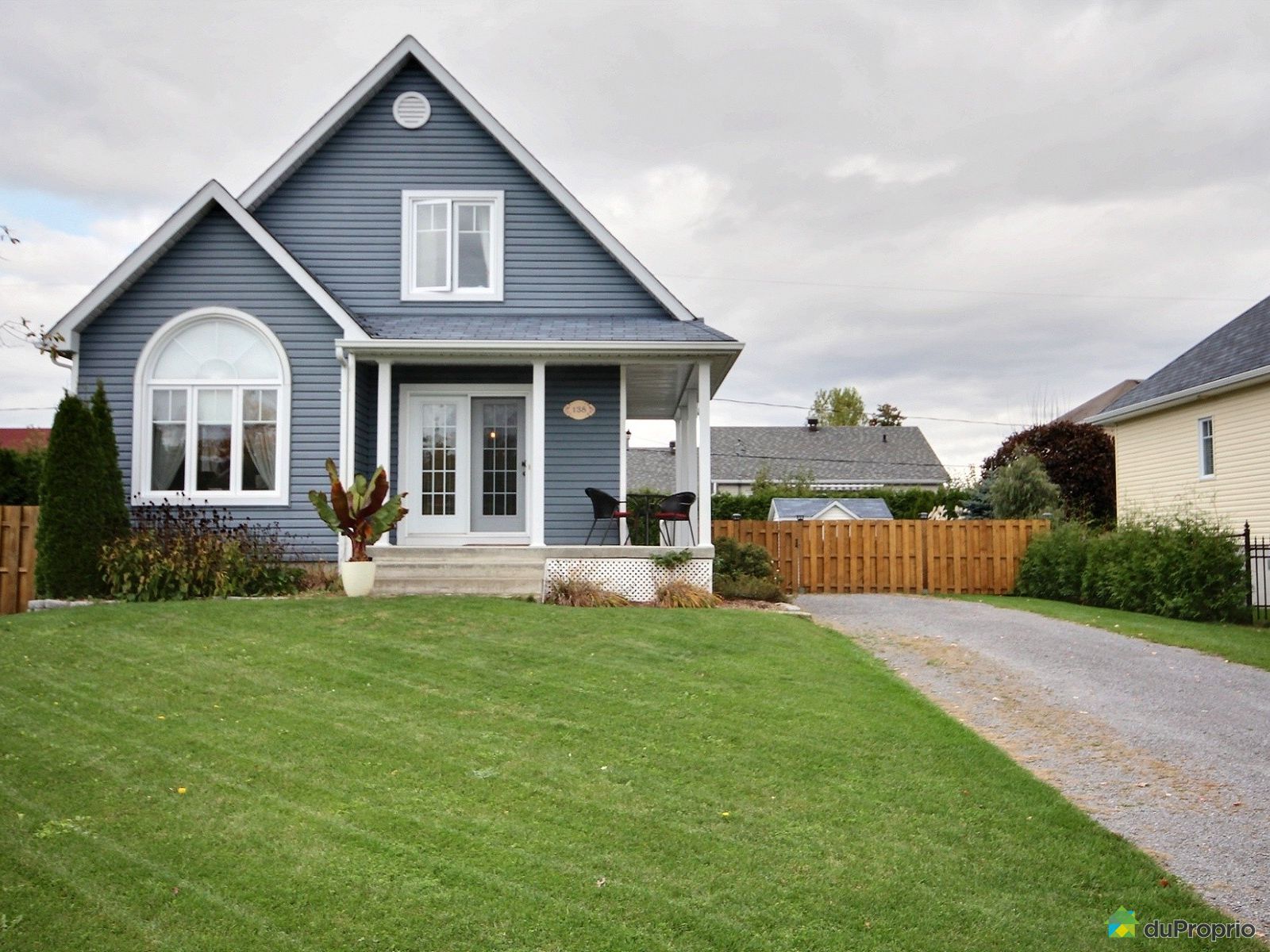 Maison 2 étages à vendre StCharlesBorromée