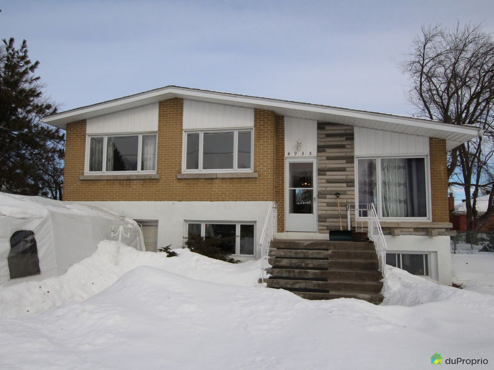 Split Level for sale Pierrefonds / Roxboro 4 bedrooms 2 bathrooms 782353