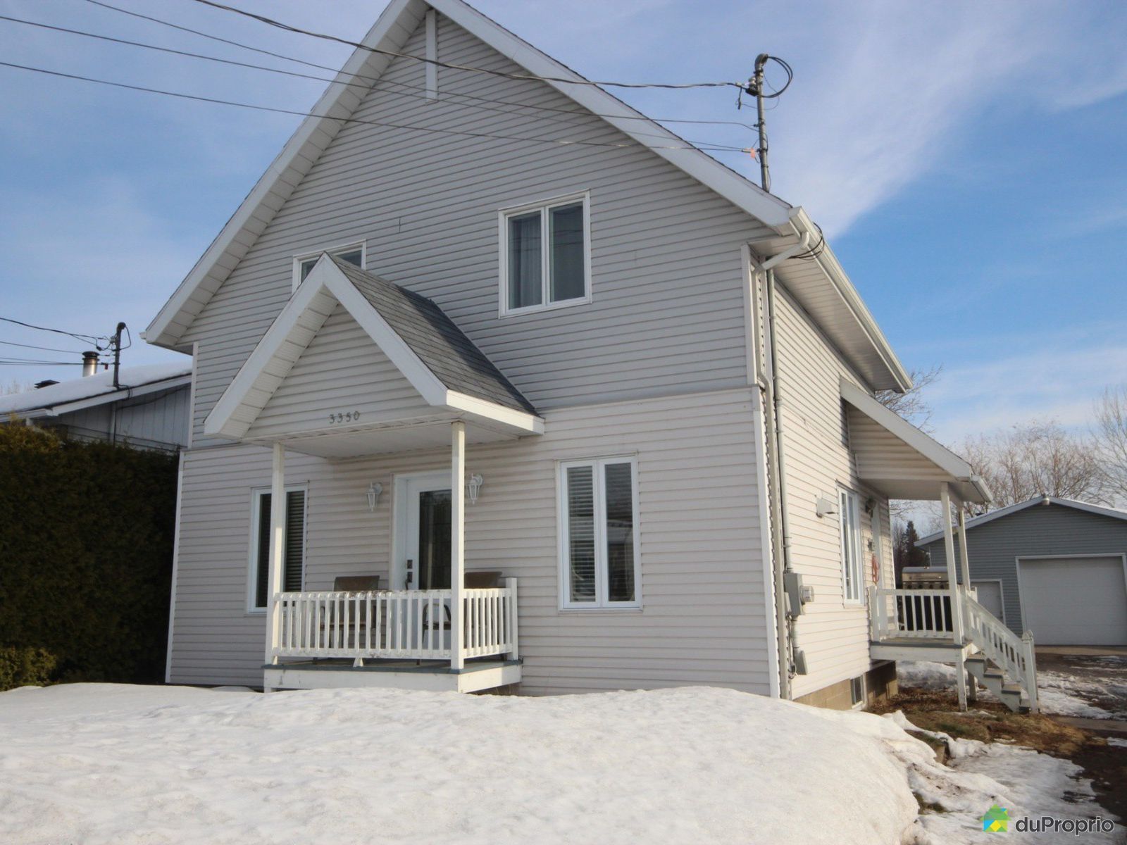 facadeenhivermaison2etagestroisrivierestroisrivieresouest