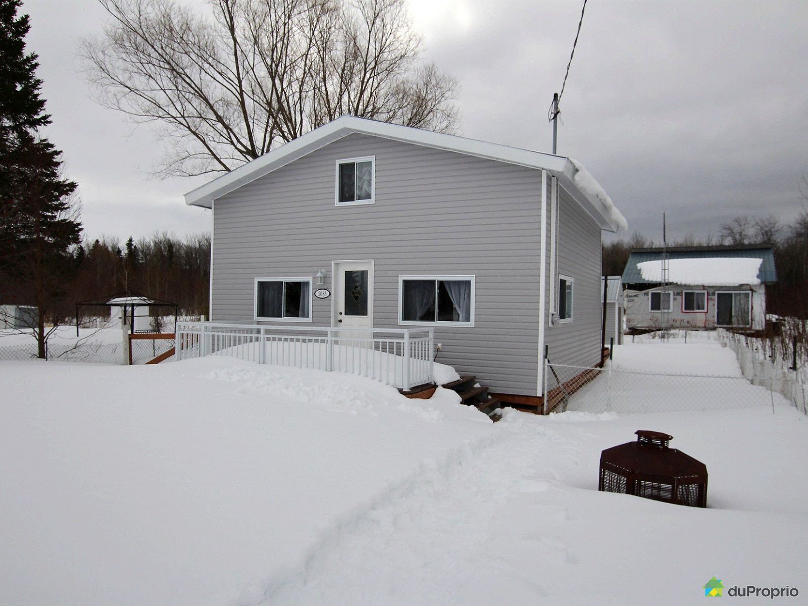 J'ai Vendu & Économisé 2 000 Chalet Mashteuiatsh, Nᵒ 788011