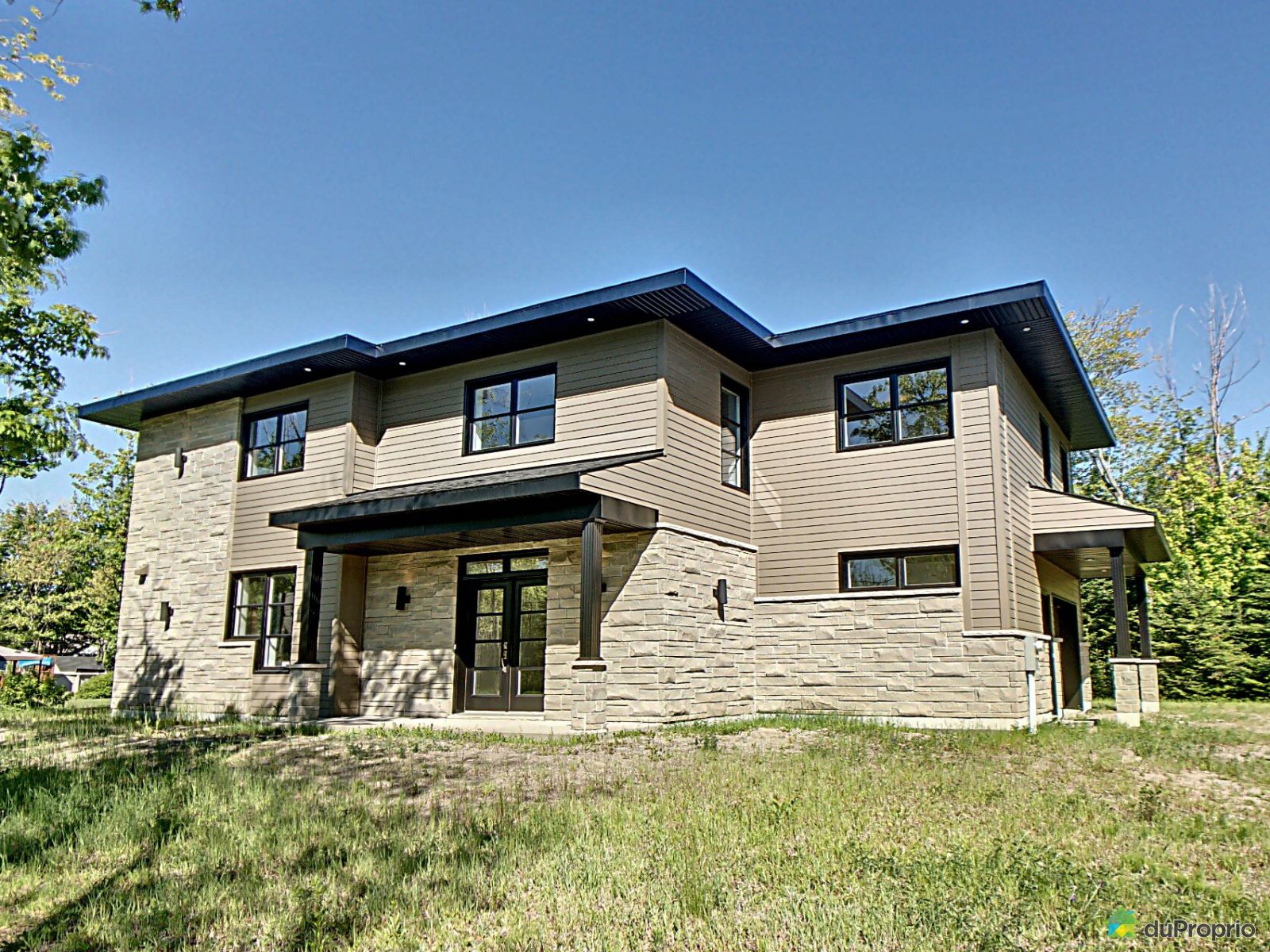 662, rue des Bernaches, StLambertDeLauzon à vendre DuProprio