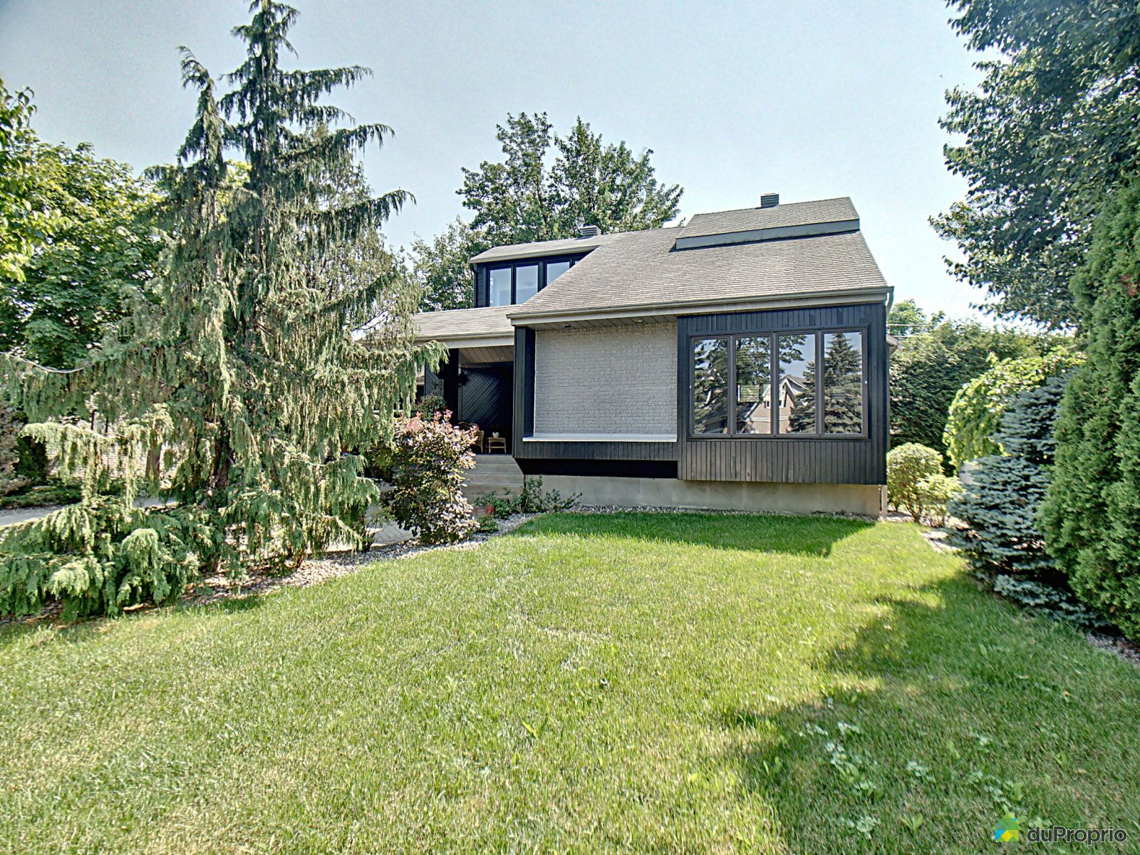 103, rue des Chênes, SteTherese à vendre DuProprio