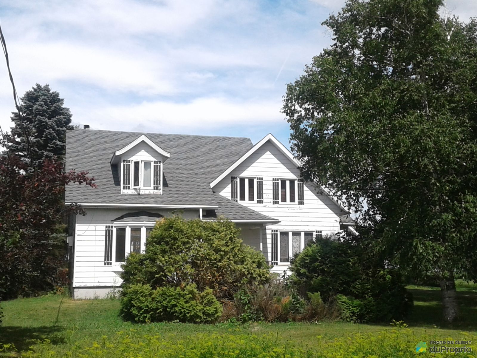 Maison 2 étages à vendre StJustin 3 chambres 2 salles de bain 811113