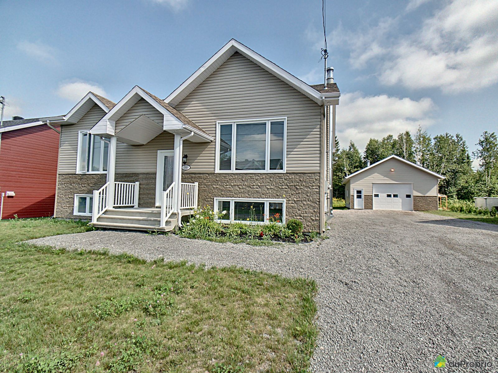 580, rue Villeneuve, StHonoreDeChicoutimi à vendre DuProprio