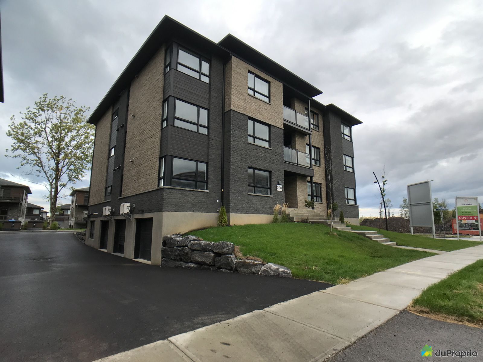 200 avenue de la BelleDame, Unité/Unit 101 Symbiocité La Prairie, La