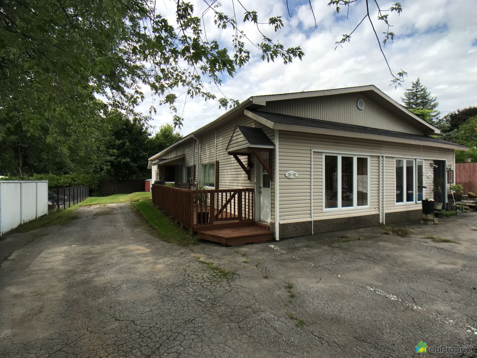 Quadruplex à vendre BoisDesFilion 6 chambres 4 salles de bain 818310