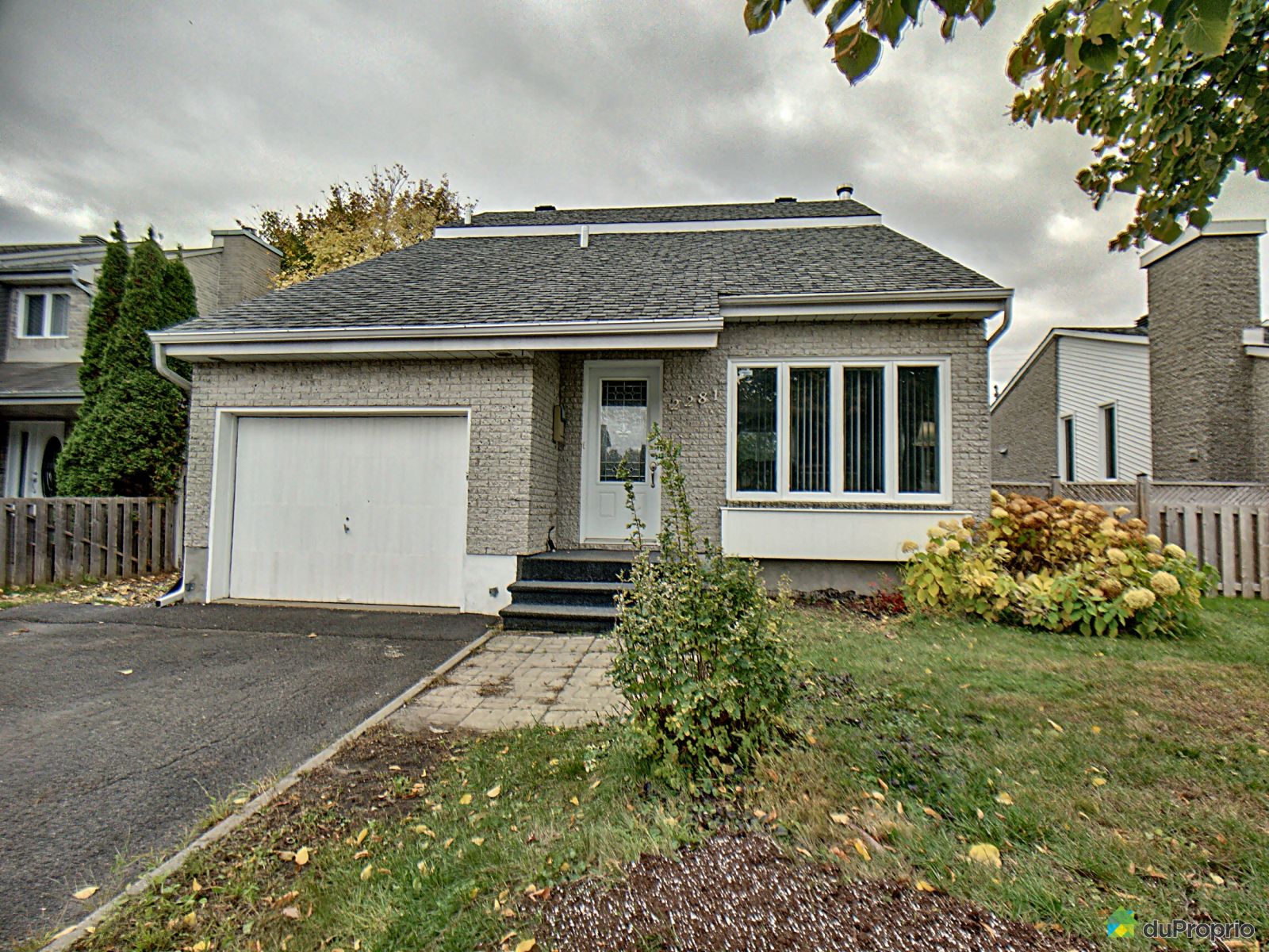 J'ai Vendu & Économisé 20 000 Maison 2 étages, Nᵒ 825007 DuProprio