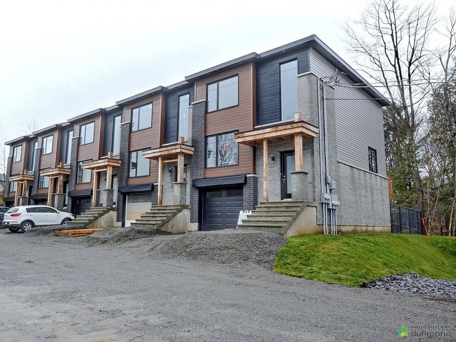 rue MagloireLavallée  Par Richard Construction, Mirabel (StCanut) à