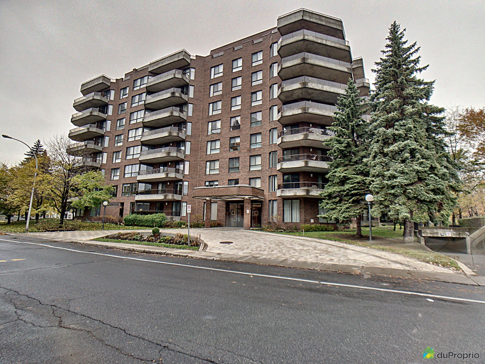 2056565 rue Collins, CôteStLuc / Hampstead / MontréalOuest for sale