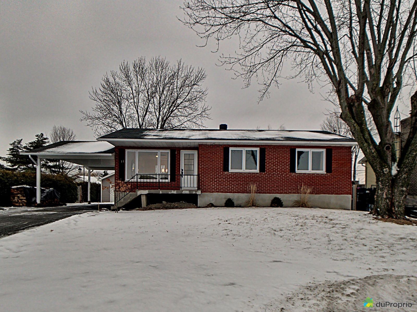 bungalow-st-mathieu-de-beloeil-1600-9608145.jpg