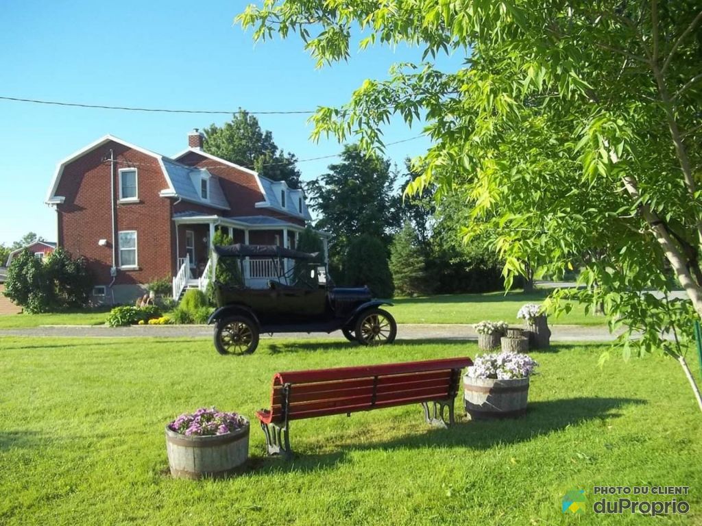 1231 Chemin De Fontarabie La Prairie à Vendre