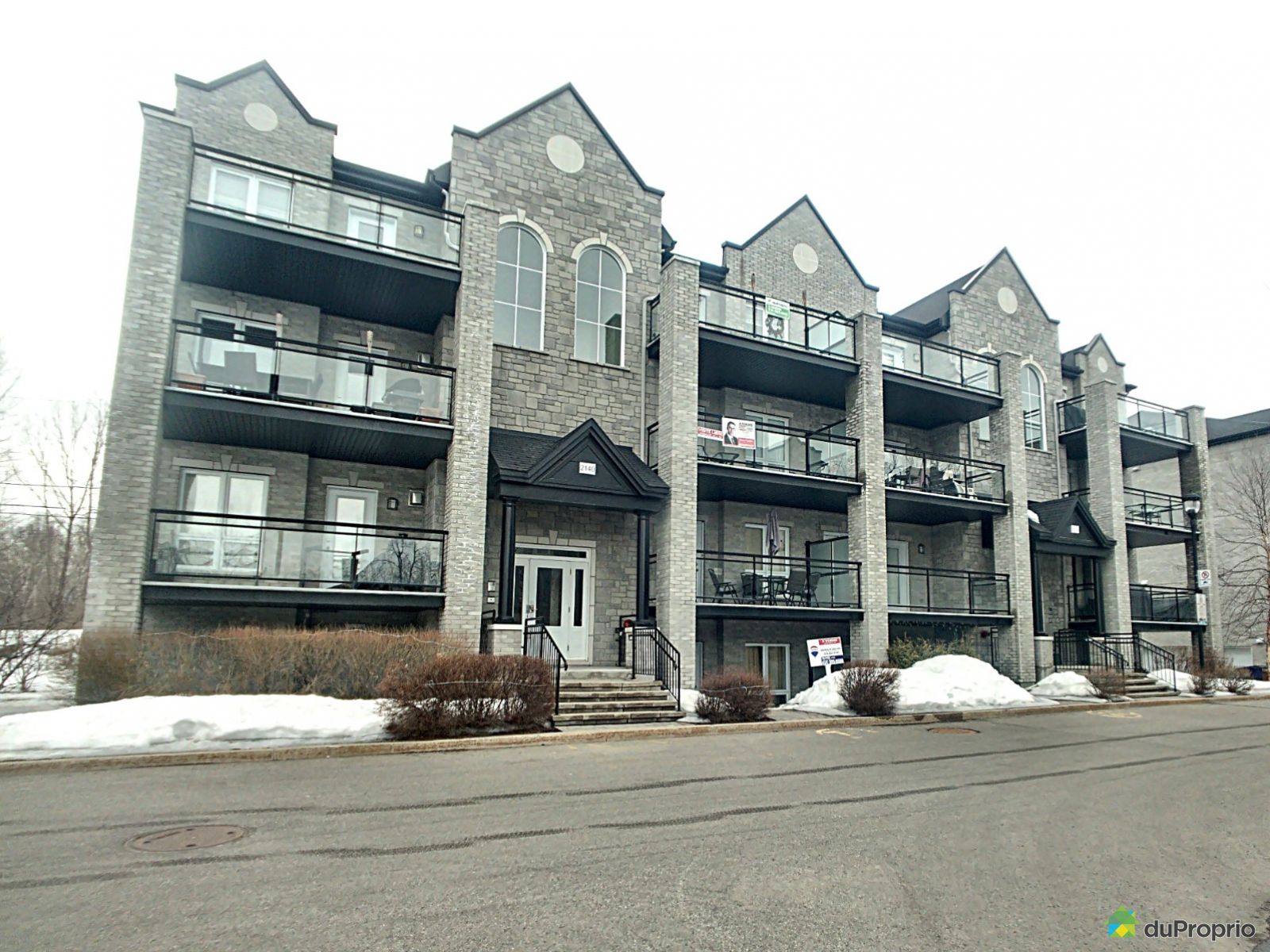 J'ai Vendu & Économisé 13 000 Condo SteDorothée, Nᵒ 844030