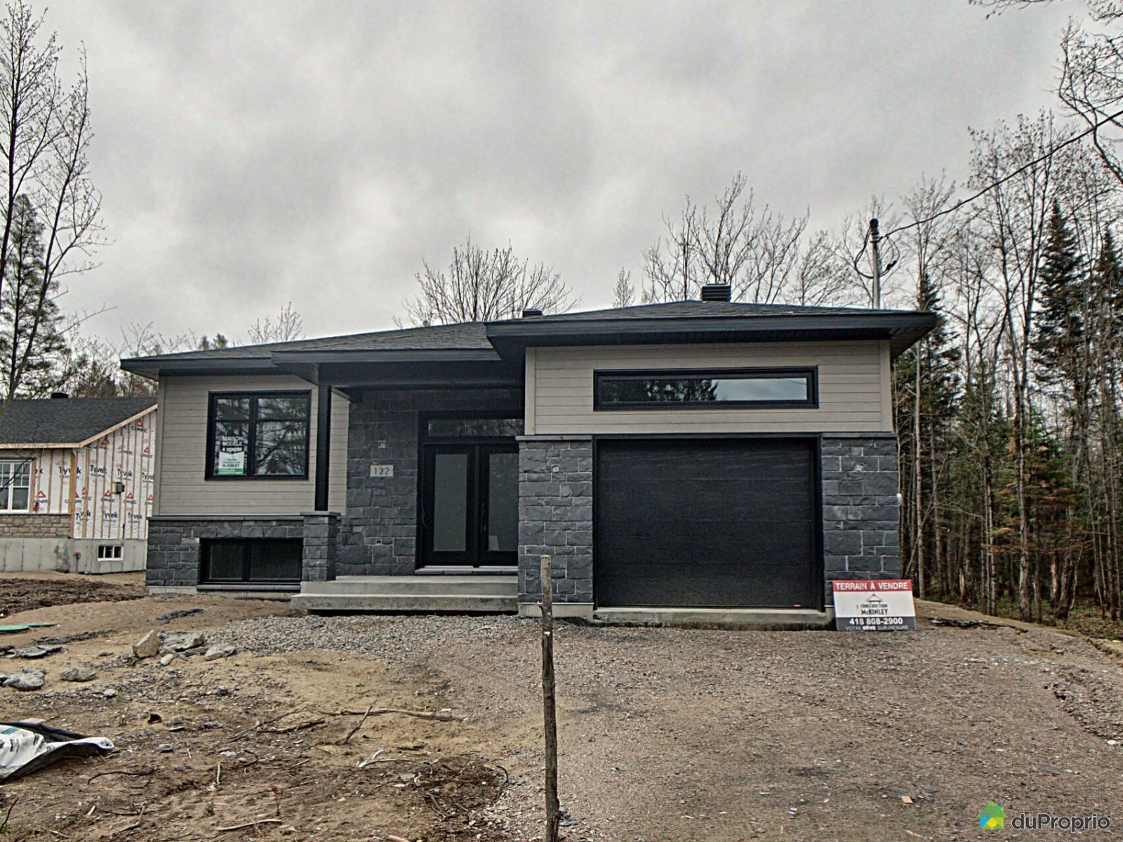 À construire route de la JacquesCartier PAR Construction McKinley