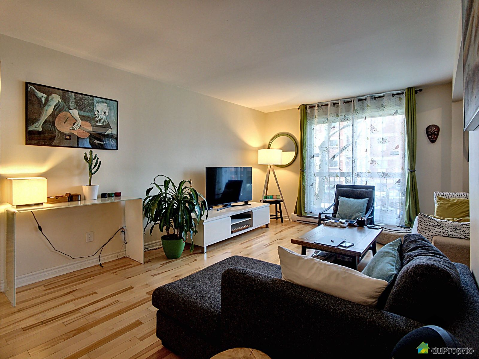 105 517 Rue Varennes — photo 3