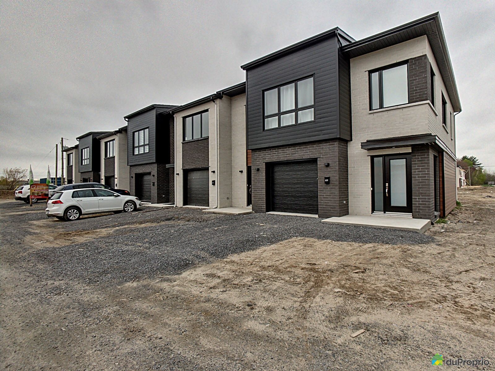 1052 rang StFrançois Par Gestion Benoit Dumoulin, Terrebonne