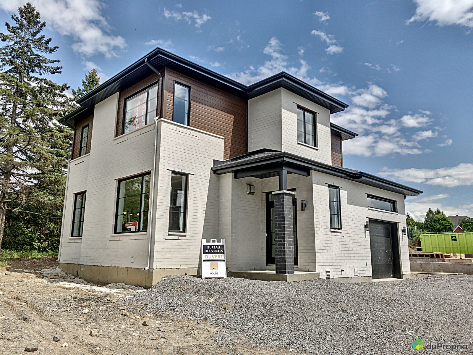 17884, Boulevard Gouin Ouest Par Construction Jean Houde Prestige Inc