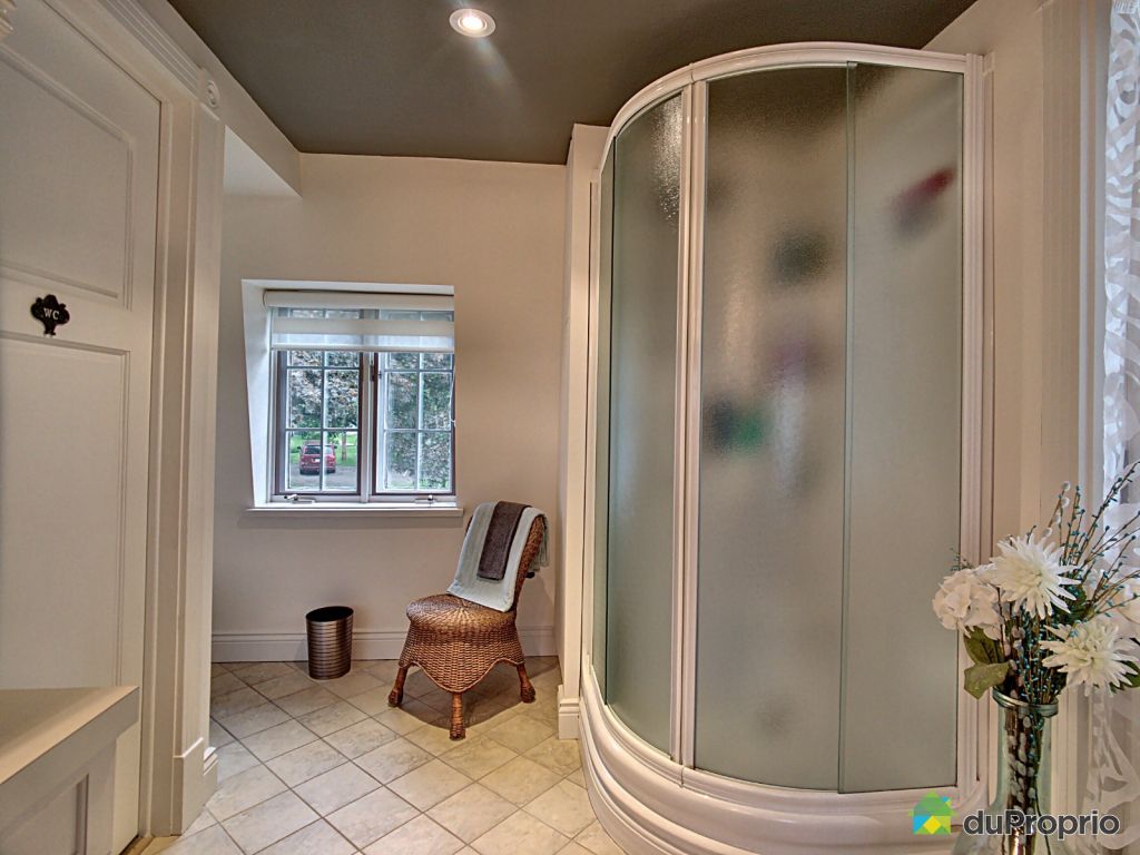 8323 Chemin Royal Ile D Orleans Ste Petronille A Vendre Duproprio