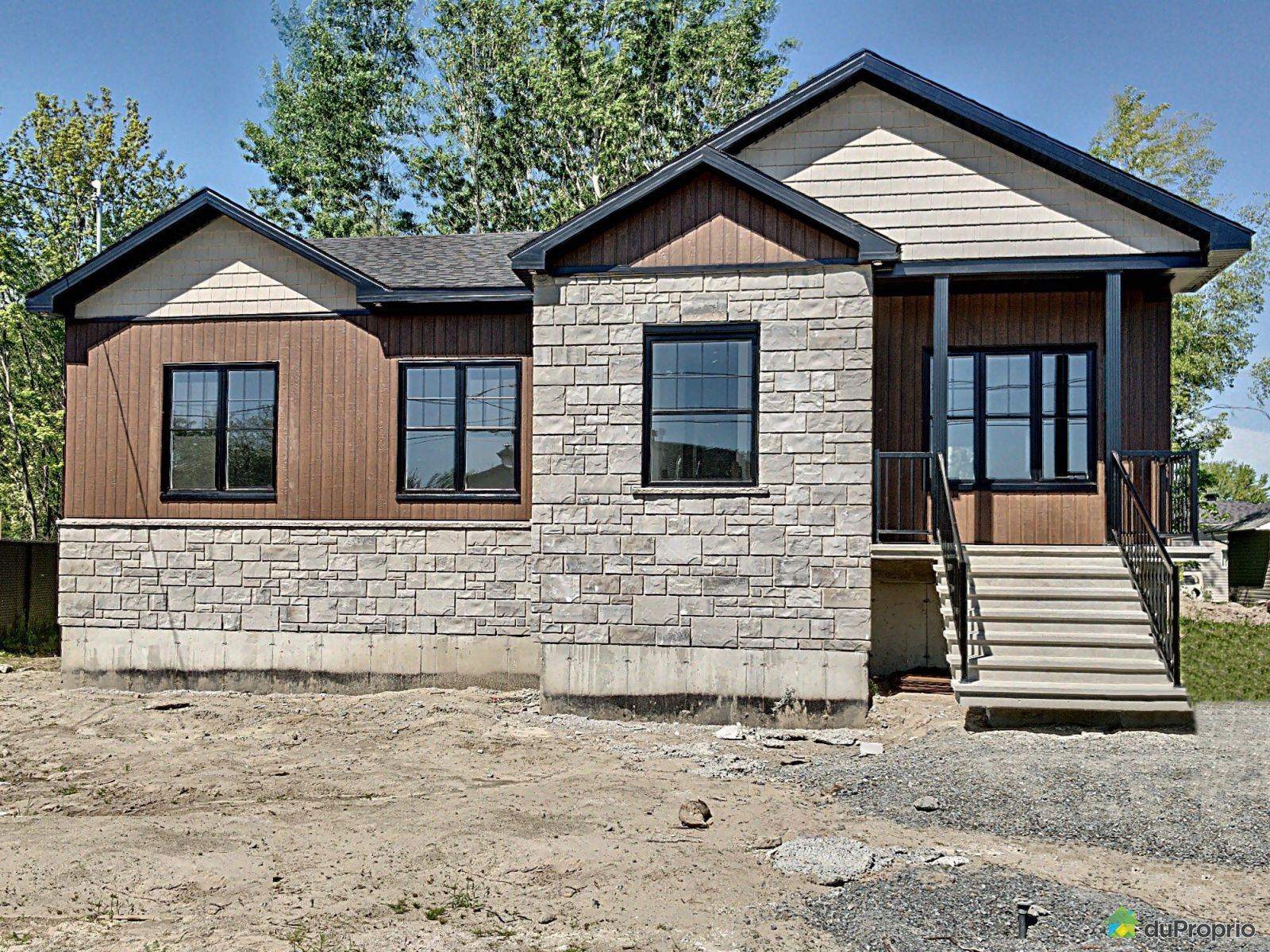 1315 rue Bizet Par Doyon Construction plus, Drummondville