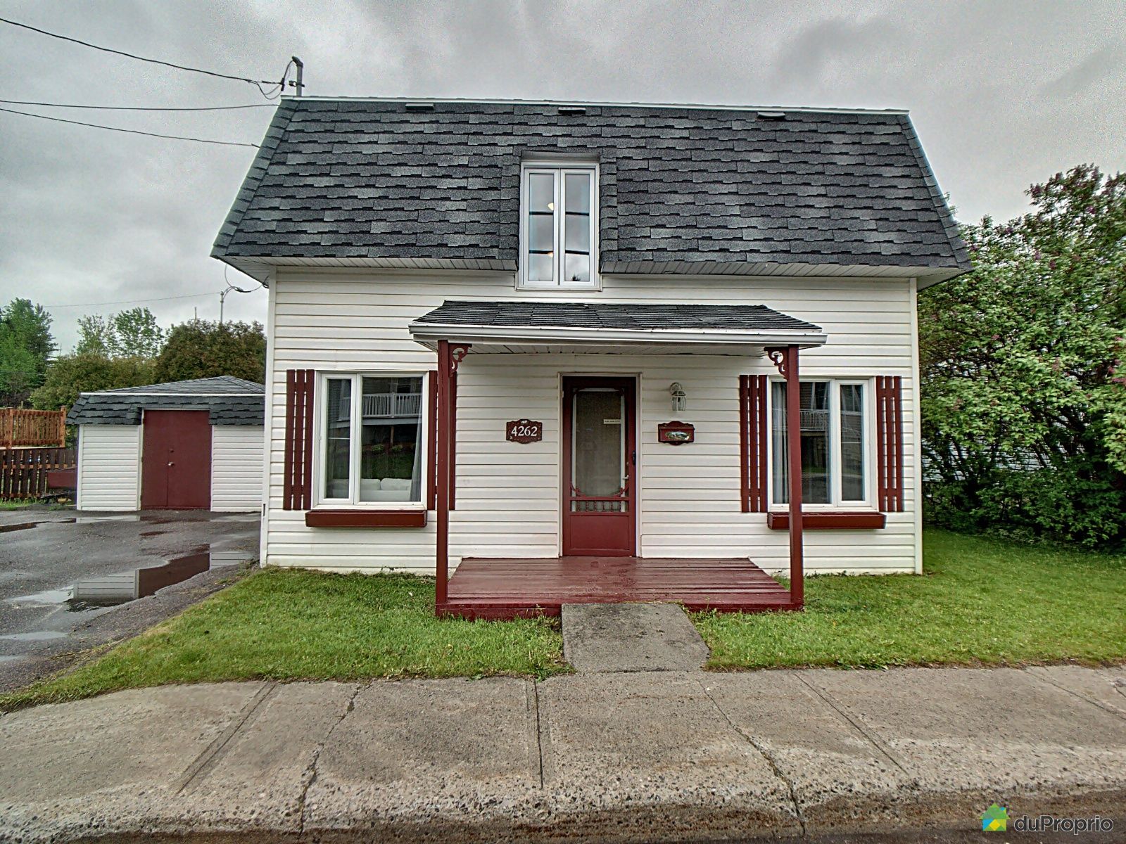 Maison 2 étages à vendre Jonquière (Jonquière) 4 chambres 859735