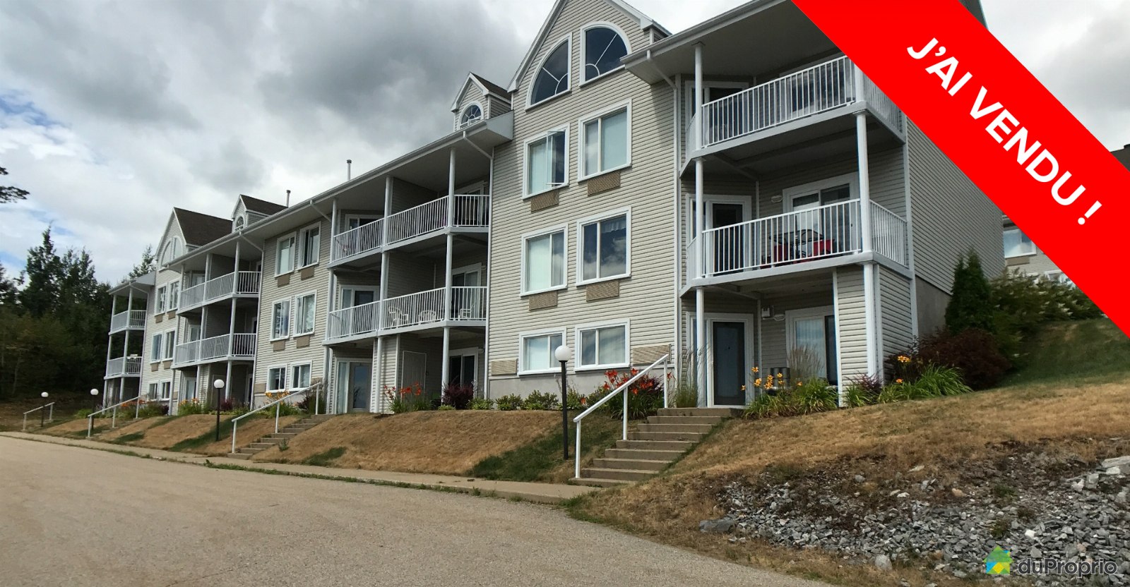 J'ai Vendu & Économisé 4 000 Condo La Malbaie, Nᵒ 812902 DuProprio