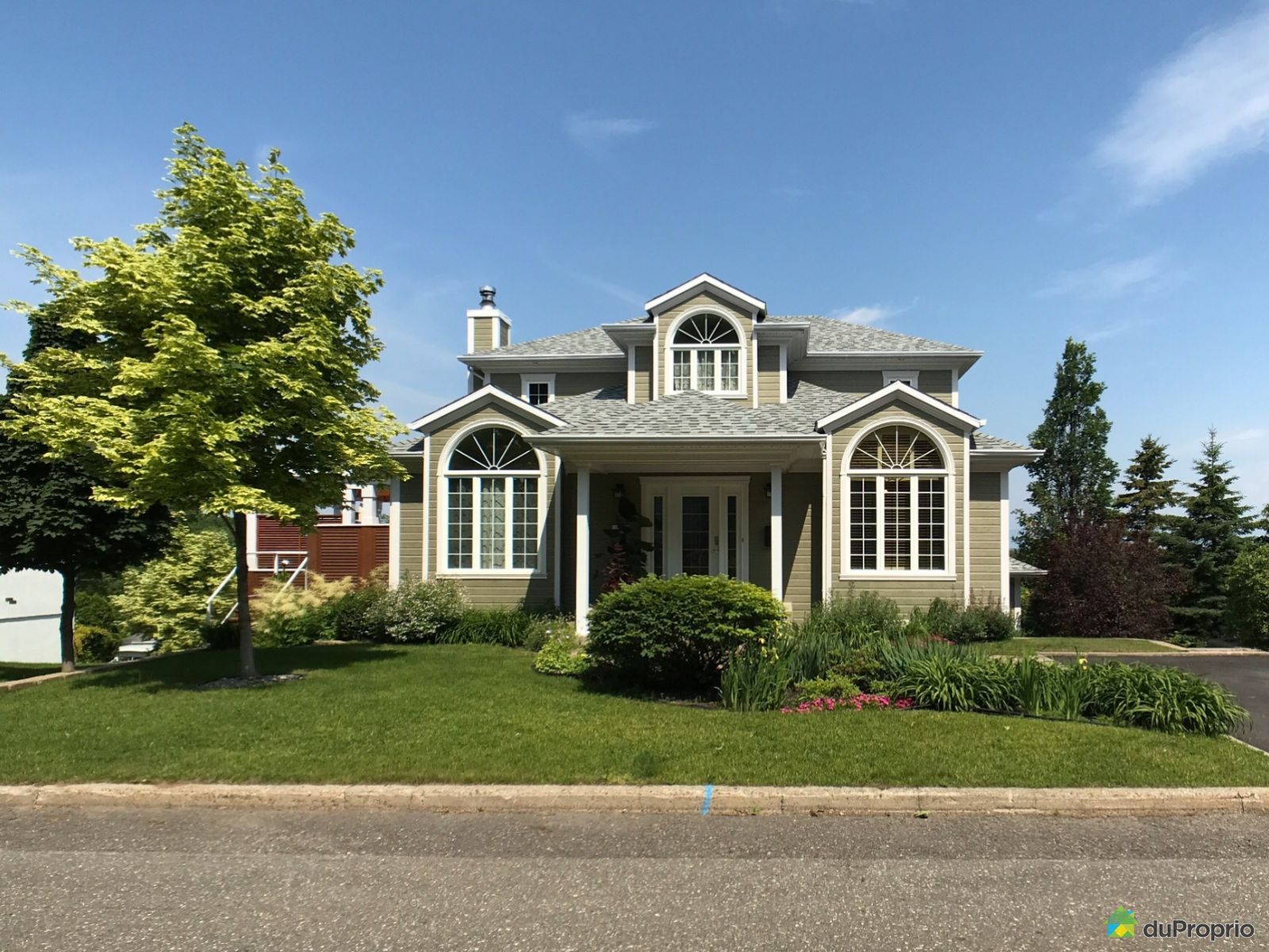 205, 11e rue, Montmagny à vendre DuProprio