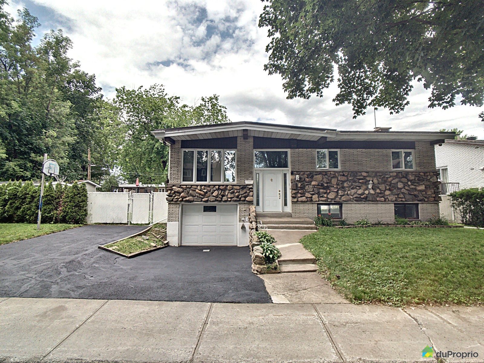 1937, 13e Avenue, PointeAuxTrembles / MontréalEst à vendre DuProprio