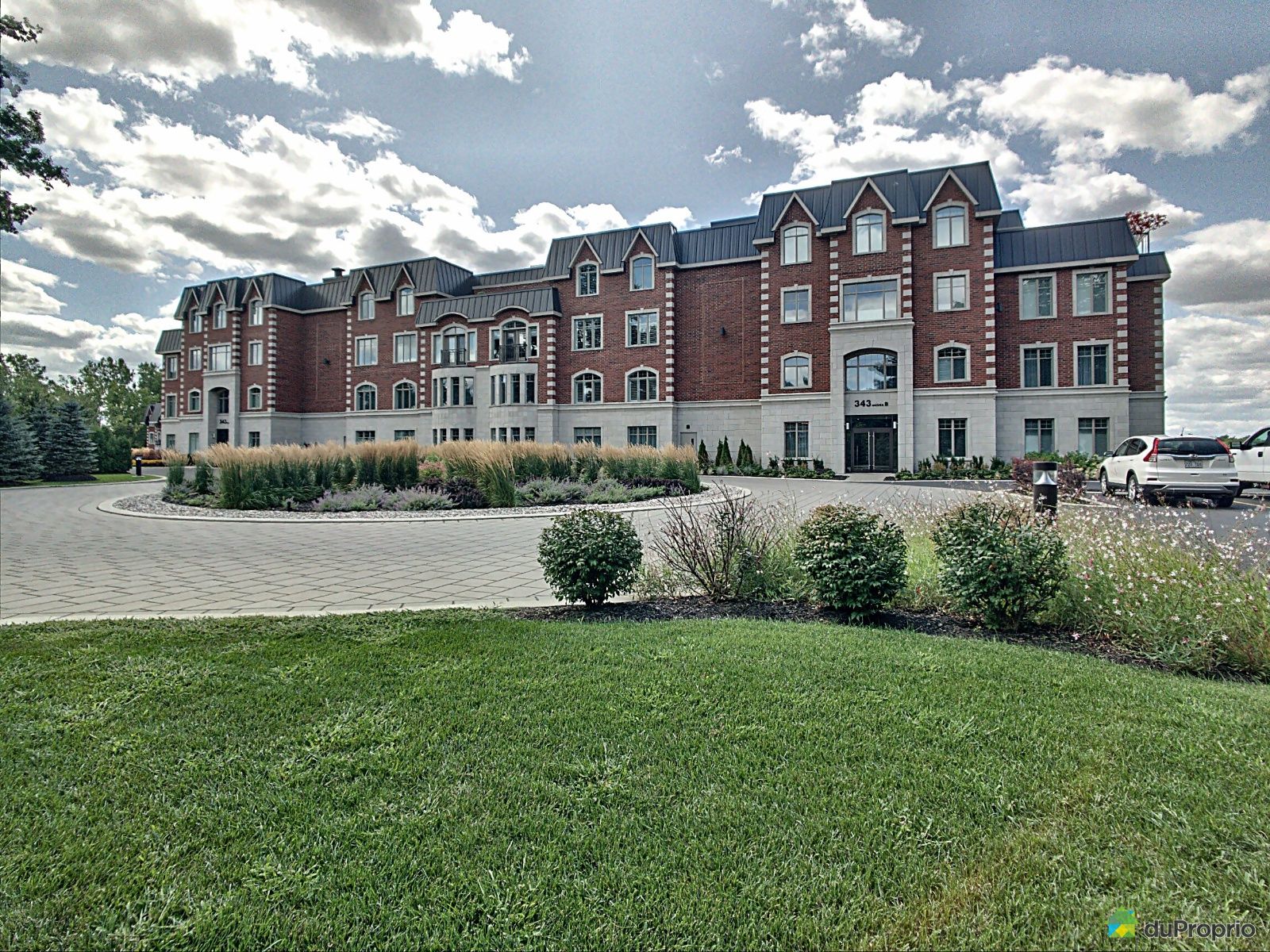Maison A Vendre Boul Clairevue St Bruno