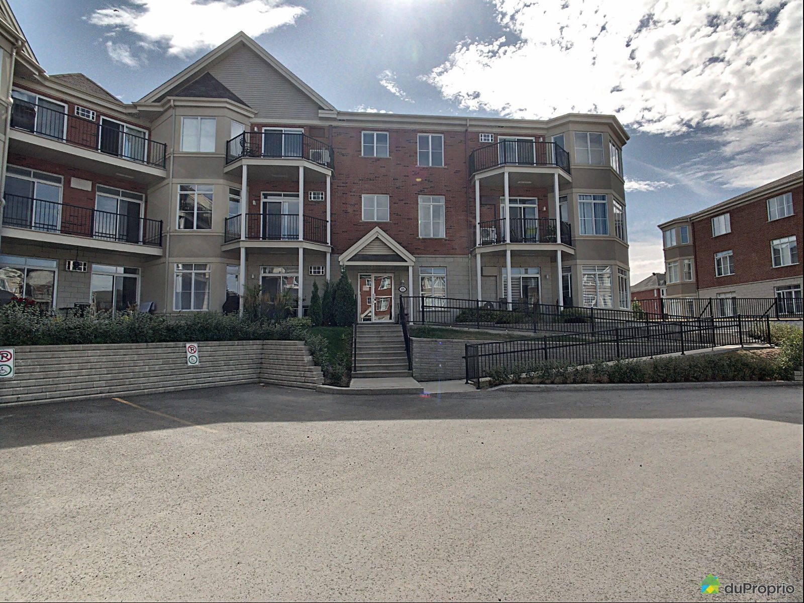 1031975, avenue de la Gare, Mascouche à vendre DuProprio