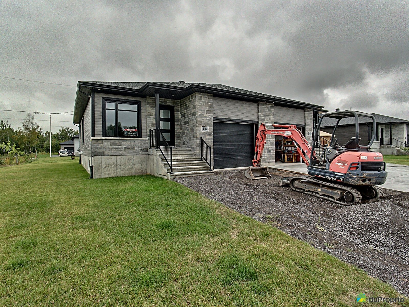 Maison modèle à visiter 242 avenue des Dalles Par B2G2 Construction