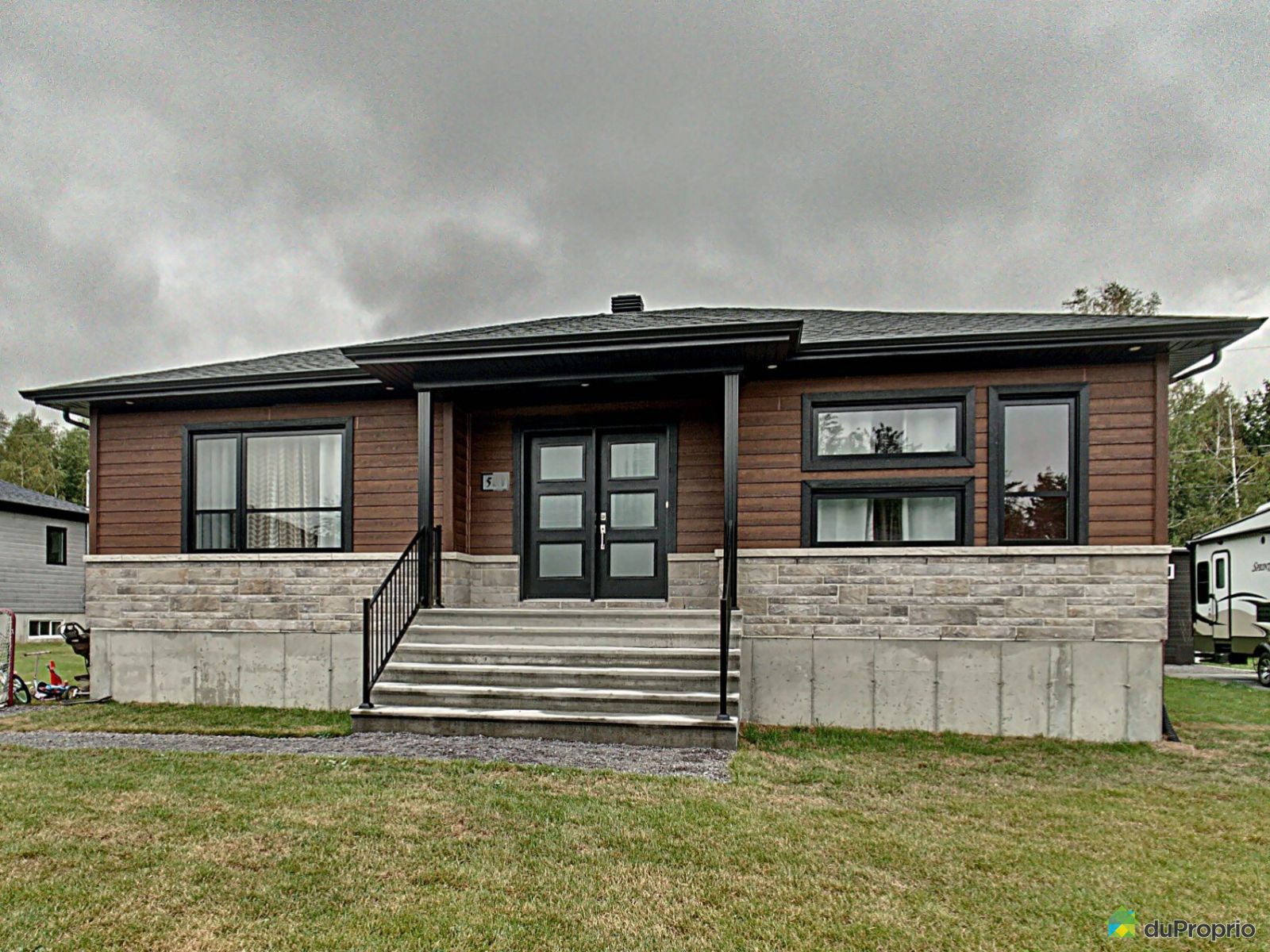 581, avenue des Dalles Par B2G2 Construction, Shawinigan (ShawiniganSud) à vendre DuProprio