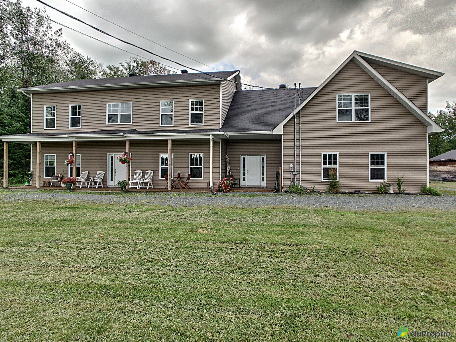Maison 2 étages à vendre SteEulalie 4 chambres 3 salles de bain 872940