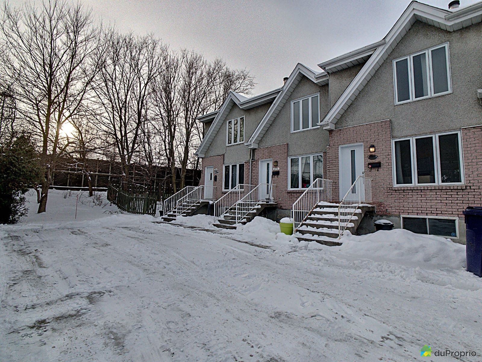 2514B, rue de l'Ombrette, SteRose à vendre DuProprio