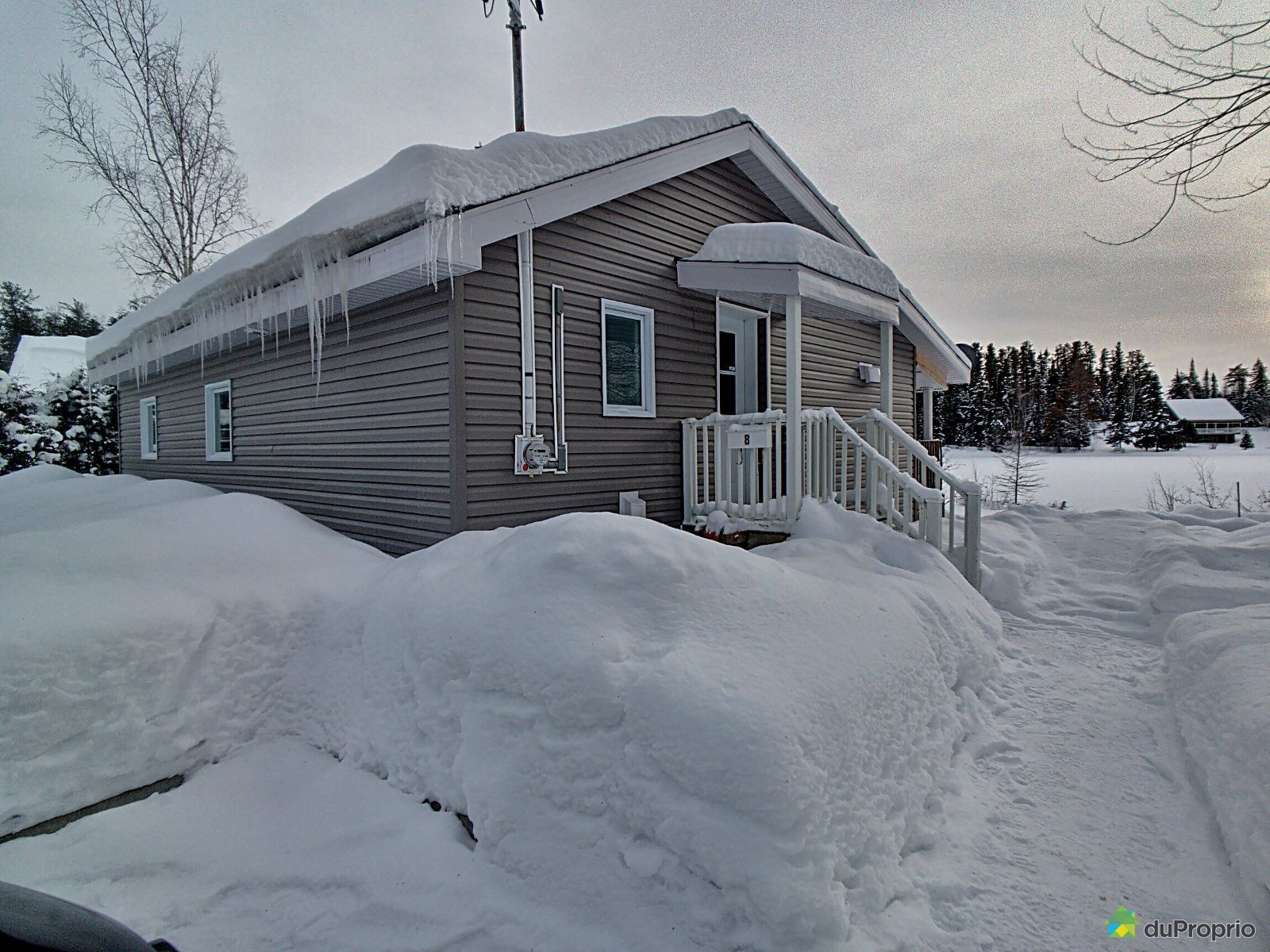 8, CH DU LACDESCEDRES, StDaviddeFalardeau à vendre DuProprio