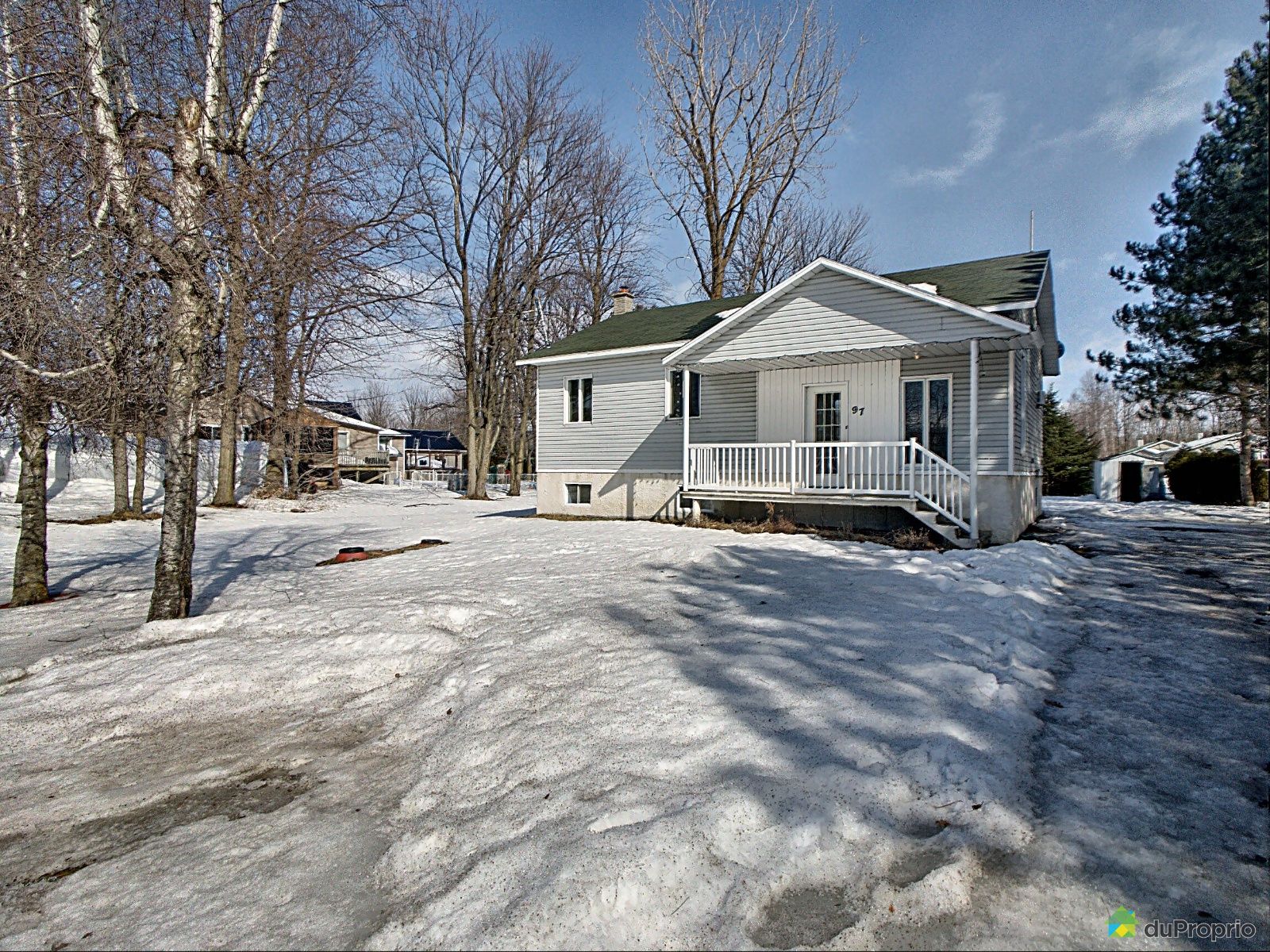 97, route 143, StFrançoisDuLac à vendre DuProprio