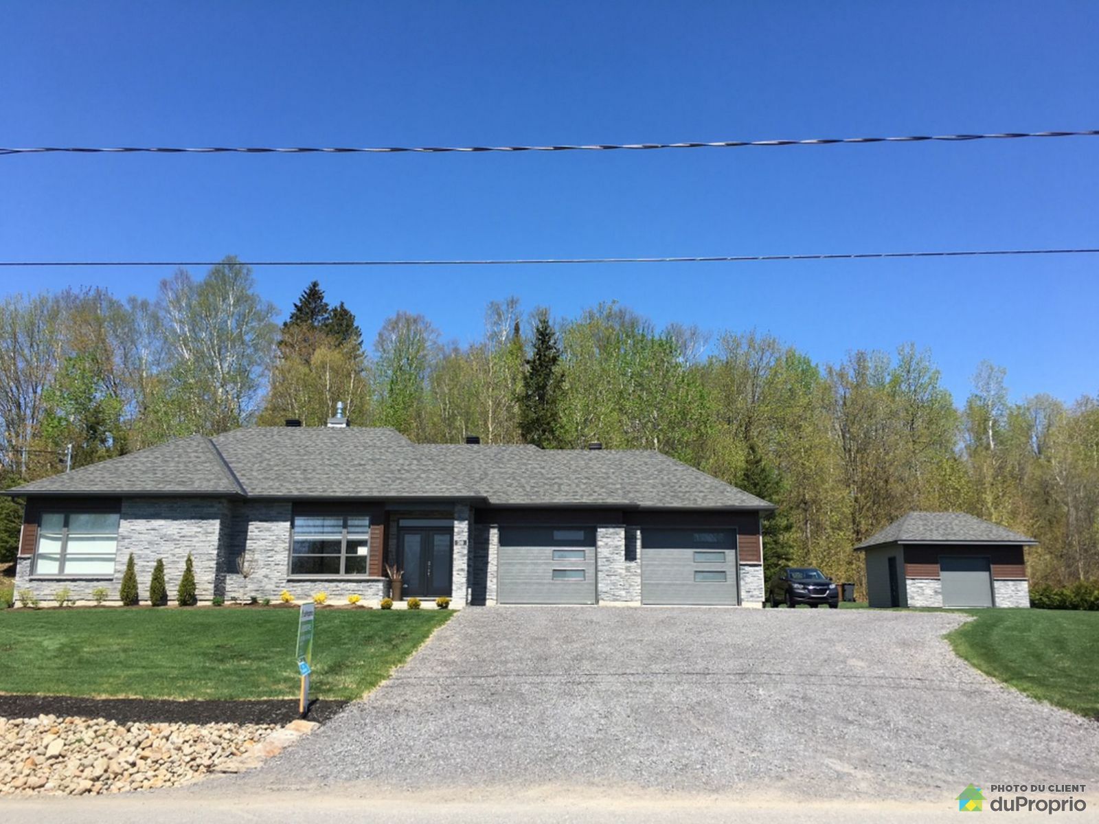 20 rue Vézina, StJeanDeMatha for sale DuProprio