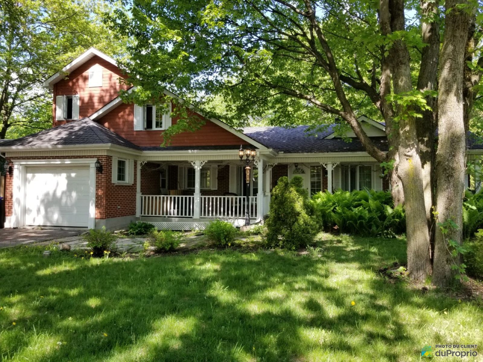 Maison à un étage et demi à vendre SteTherese 4 chambres 896225