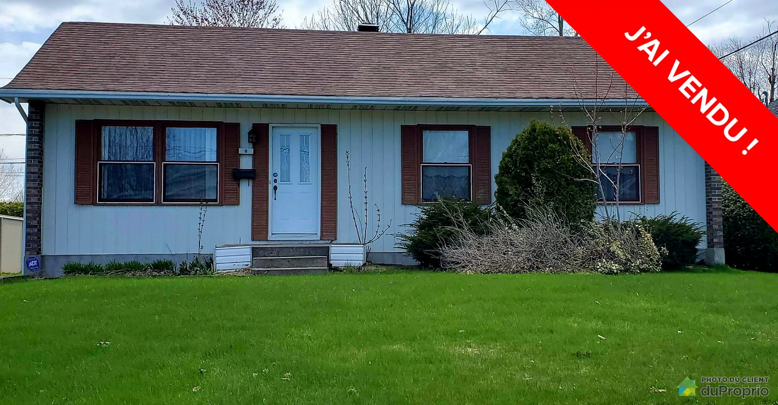 facadebungalowsteannedesorel160011157991vendu.jpg
