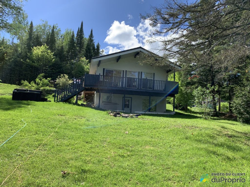 Bungalow à vendre StAdolpheD'Howard 2 chambres 2 salles de bain 488330